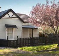 Wormwood House - Sunshine Coast Guide