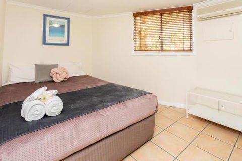 Coral Sea Views 13 Beachfront - Sunshine Coast Guide 4