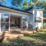 Acacia On Orion :: Jervis Bay Rentals - Sunshine Coast Guide 0