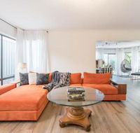 ULTRA SPACIOUS STYLISH HOME in PRESTONS SYDNEY - Sunshine Coast Guide