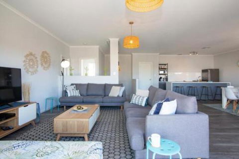 Xanadu Aldinga Beach - Sunshine Coast Guide 7