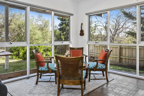 TREE TOPS VIEWS BLAIRGOWRIE - Sunshine Coast Guide 5