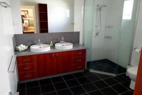 Stonehaven With Private Pool - Sunshine Coast Guide 7