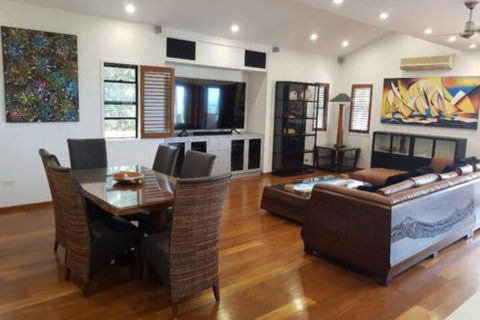 Stonehaven With Private Pool - Sunshine Coast Guide 0