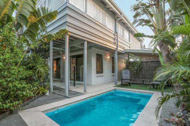 Sunshine Coast Guide