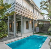 Cosy but Cool Sunshine Beach - Sunshine Coast Guide