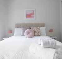 Designer Warm Homeatmooneepondsparking / wifi - Sunshine Coast Guide