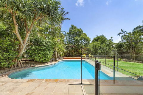 20 Ray Street Sunshine Beach - Sunshine Coast Guide 4