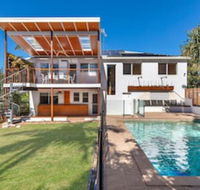 20 Ray Street Sunshine Beach - Sunshine Coast Guide