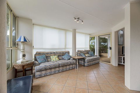 Fabulous Pet Friendly Family Home - 3 Carribean Court - Sunshine Coast Guide 4