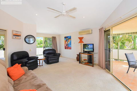 Fabulous Pet Friendly Family Home - 3 Carribean Court - Sunshine Coast Guide 3