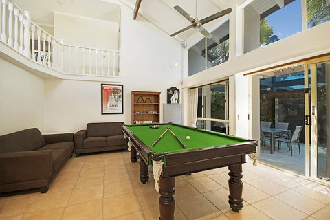 Tropical 5 Bedroom Family Getaway In Noosa Heads - Sunshine Coast Guide 0