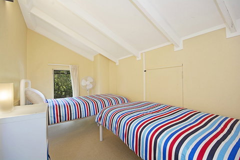 Tropical 5 Bedroom Family Getaway In Noosa Heads - Sunshine Coast Guide 1