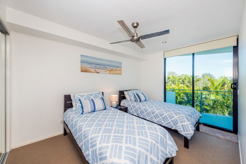 Stylish Beach Side Apartment Unit 5 33 Lorikeet Drive - Sunshine Coast Guide 3