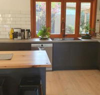 Seacliff Park Holiday Home - Sunshine Coast Guide