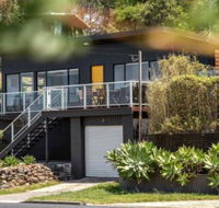 Mitchell Pde 31 Mollymook - Sunshine Coast Guide