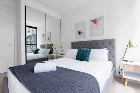 Perfect Location 2 Bdrs Apartment@glen Waverley - Sunshine Coast Guide 1
