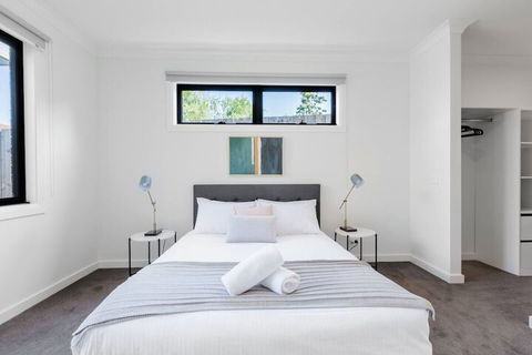 WoW Factor!luxe 4BR Townhouse@glen Waverley - Sunshine Coast Guide 5