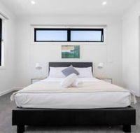 WoW Factorluxe 4BR Townhouseglen Waverley - Sunshine Coast Guide