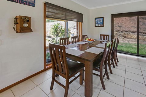 Mt Taylor Country Retreat 15 Minutes To Bairnsdale - Sunshine Coast Guide 3