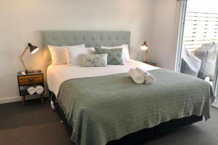 Binalong Bay TAS Sunshine Coast Guide