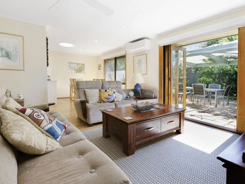 TUSCAN OASIS RYE - Sunshine Coast Guide 6