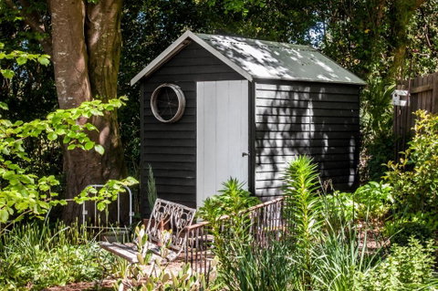 Magnolias On Mernda - Sunshine Coast Guide 4