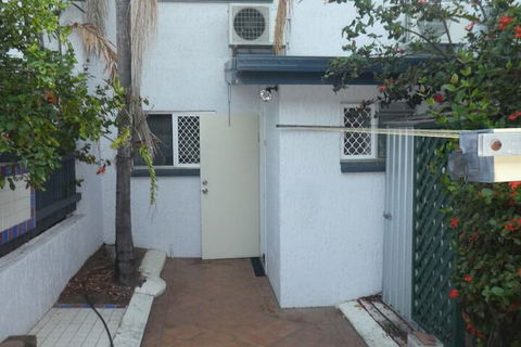 Townsville Terrace - Sunshine Coast Guide 7
