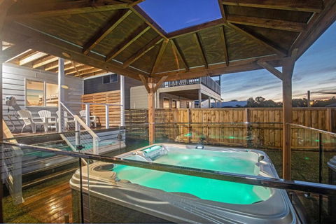 Grande Nisi Casa Cowes - Sunshine Coast Guide 6