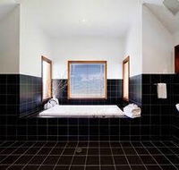 Elevated Plains Retreat 2 - Sunshine Coast Guide