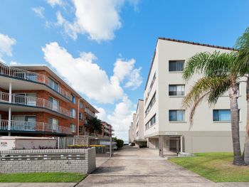 Bangalee Unit 5 / 41 Soldiers Point Road - Sunshine Coast Guide 6
