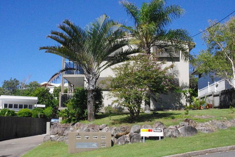 Unit 2 At 4 Pelican Street, Peregian Beach, Noosa Area - Sunshine Coast Guide 1