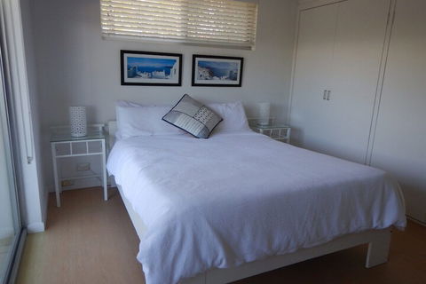 Unit 2 At 4 Pelican Street, Peregian Beach, Noosa Area - Sunshine Coast Guide 5