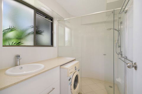 Breffney - 4/4 Avocet Parade - Sunshine Coast Guide 6