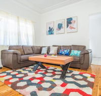 Belmore House - Sunshine Coast Guide