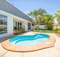 Allamanda Sands - 23 Oriole Avenue - Sunshine Coast Guide