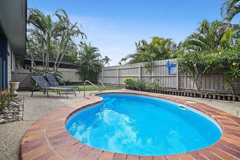 Allamanda Sands - 23 Oriole Avenue - Sunshine Coast Guide 2