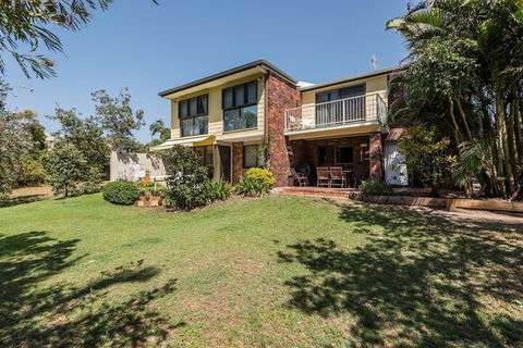 A Beach Break - 1/90 Lorikeet Drive - Sunshine Coast Guide 2
