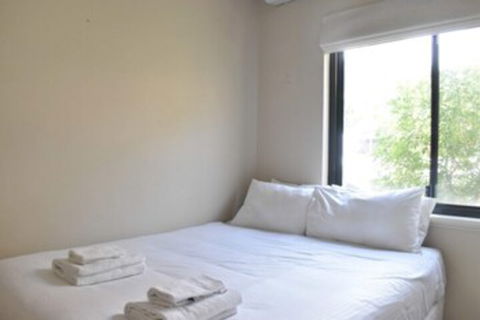 Comfortable 2 Bedroom With Serene Garden - Sunshine Coast Guide 0