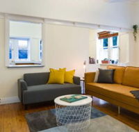 2 Bedroom Gorgeous Art Deco Classic Near CBD - Sunshine Coast Guide
