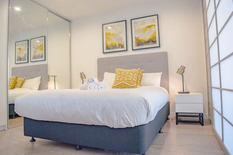 Airtrip Apartment On Tribune St - Sunshine Coast Guide 2