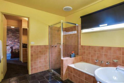 The View - Sunshine Coast Guide 4