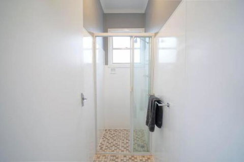 The Platypus Accommodation & Cafe - Sunshine Coast Guide 6