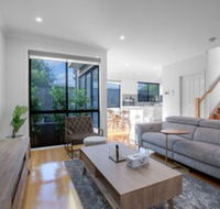 Impressive  Spacious new Townhousepreston - Sunshine Coast Guide