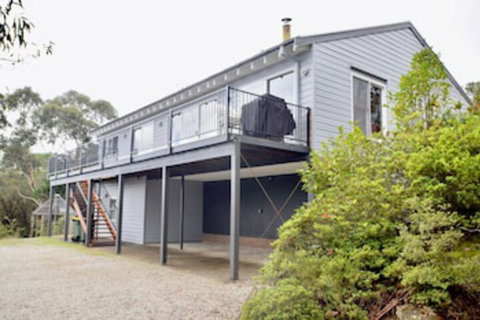 Treetops Retreat Katoomba - Sunshine Coast Guide 0