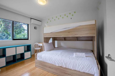 Comfy Holiday House With Pool@rosanna - Sunshine Coast Guide 1