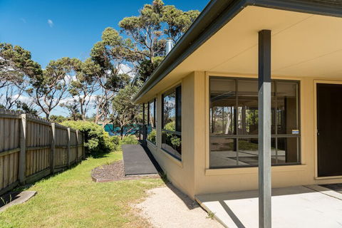 Allure - Sunshine Coast Guide 1