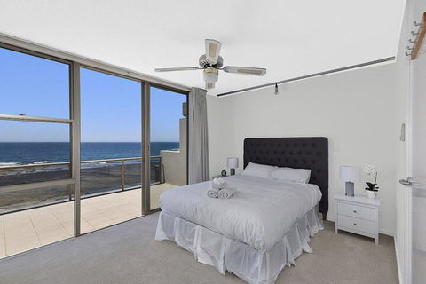 Beachfront On Werrina - Sunshine Coast Guide 6
