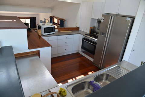 The Boat House - Sunshine Coast Guide 2