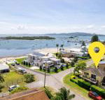 Sunset Place 1 / 29 Sunset Boulevard gorgeous townhouse so close to the water - Sunshine Coast Guide